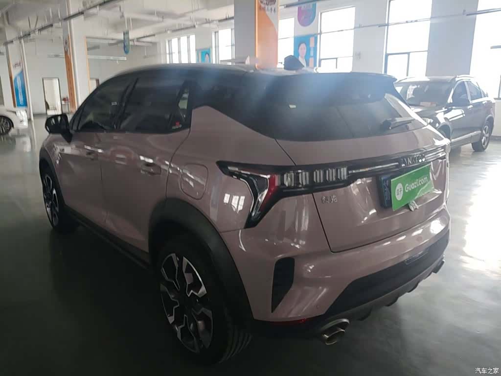 Lynk & Co 02, 2024 все фото