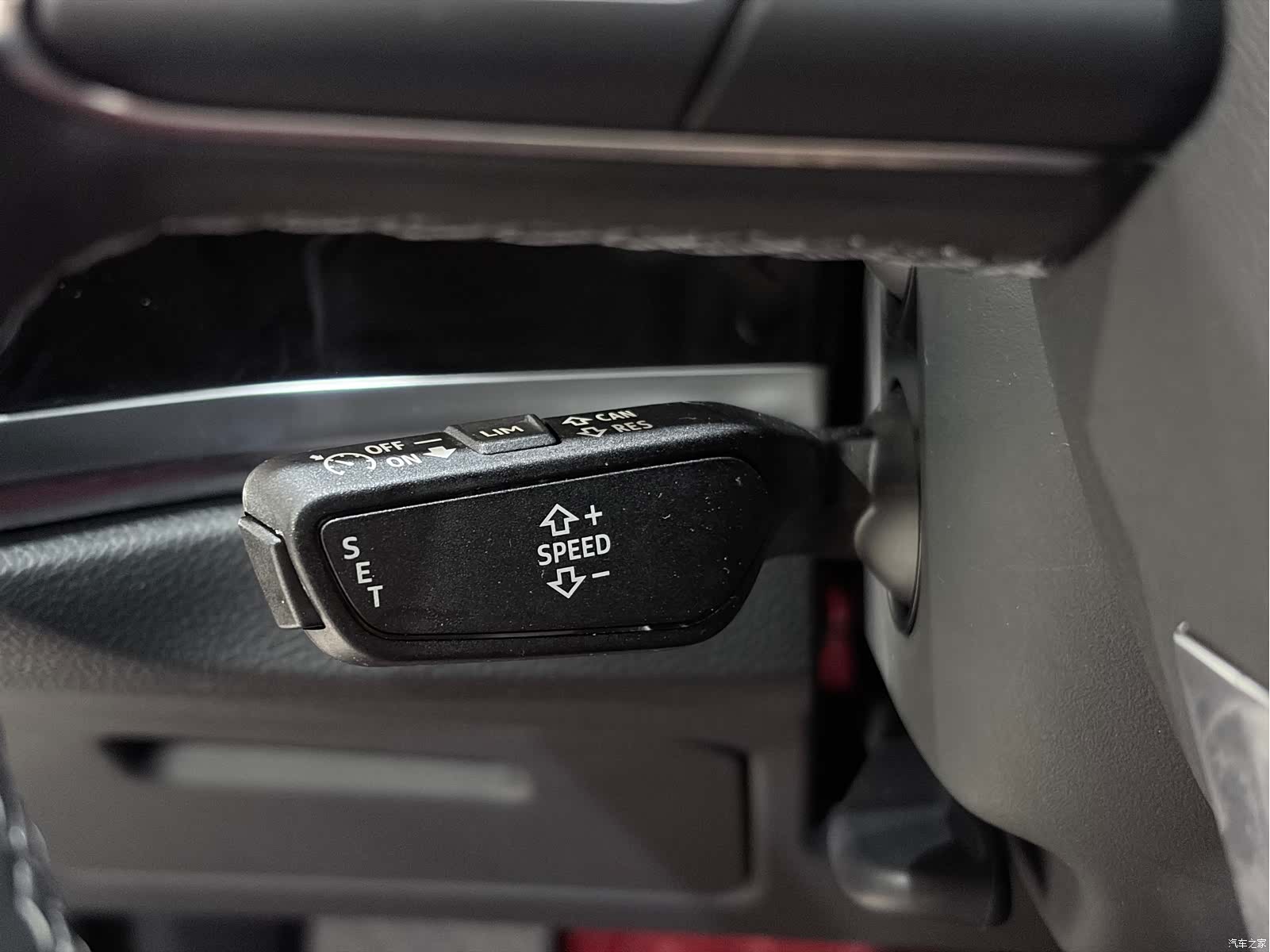 Audi Q3, 2023 16