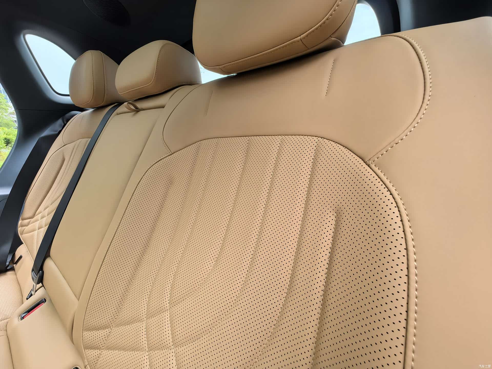 Geely 7, 2025 27