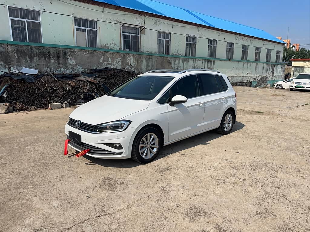 Volkswagen Golf·