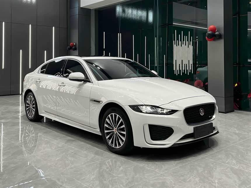 Jaguar XEL Jaguar XEL