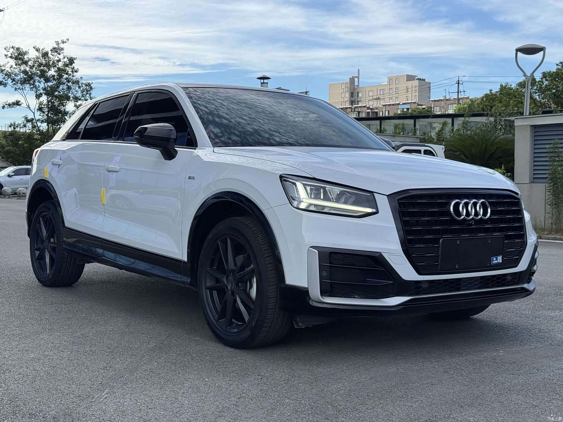 Audi Q2L, 2021 3