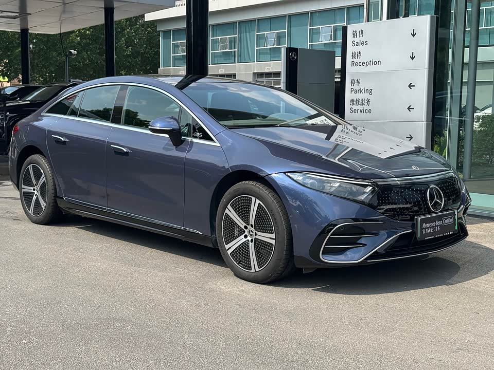 Mercedes-Benz EQS