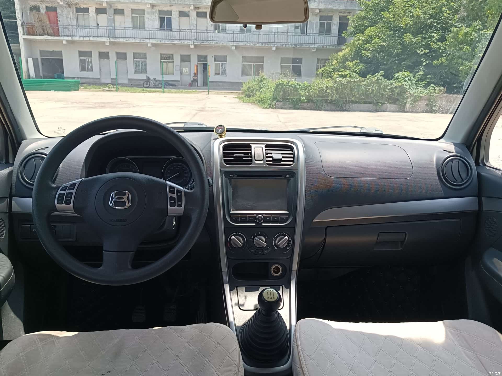 Suzuki X5, 2014 11