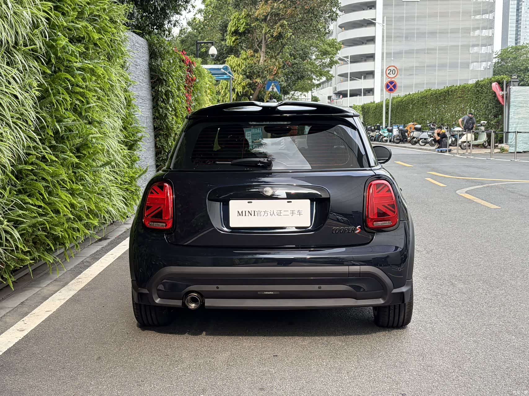 Mini Cooper, 2024 4