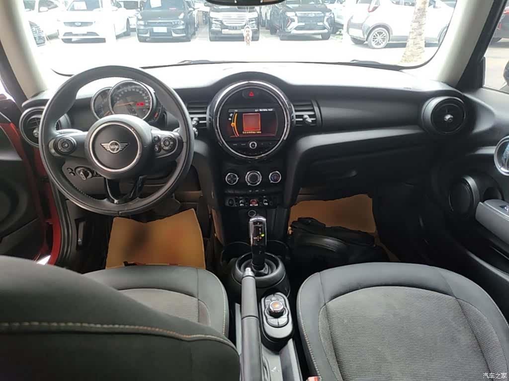 Mini ONE, 2021 10