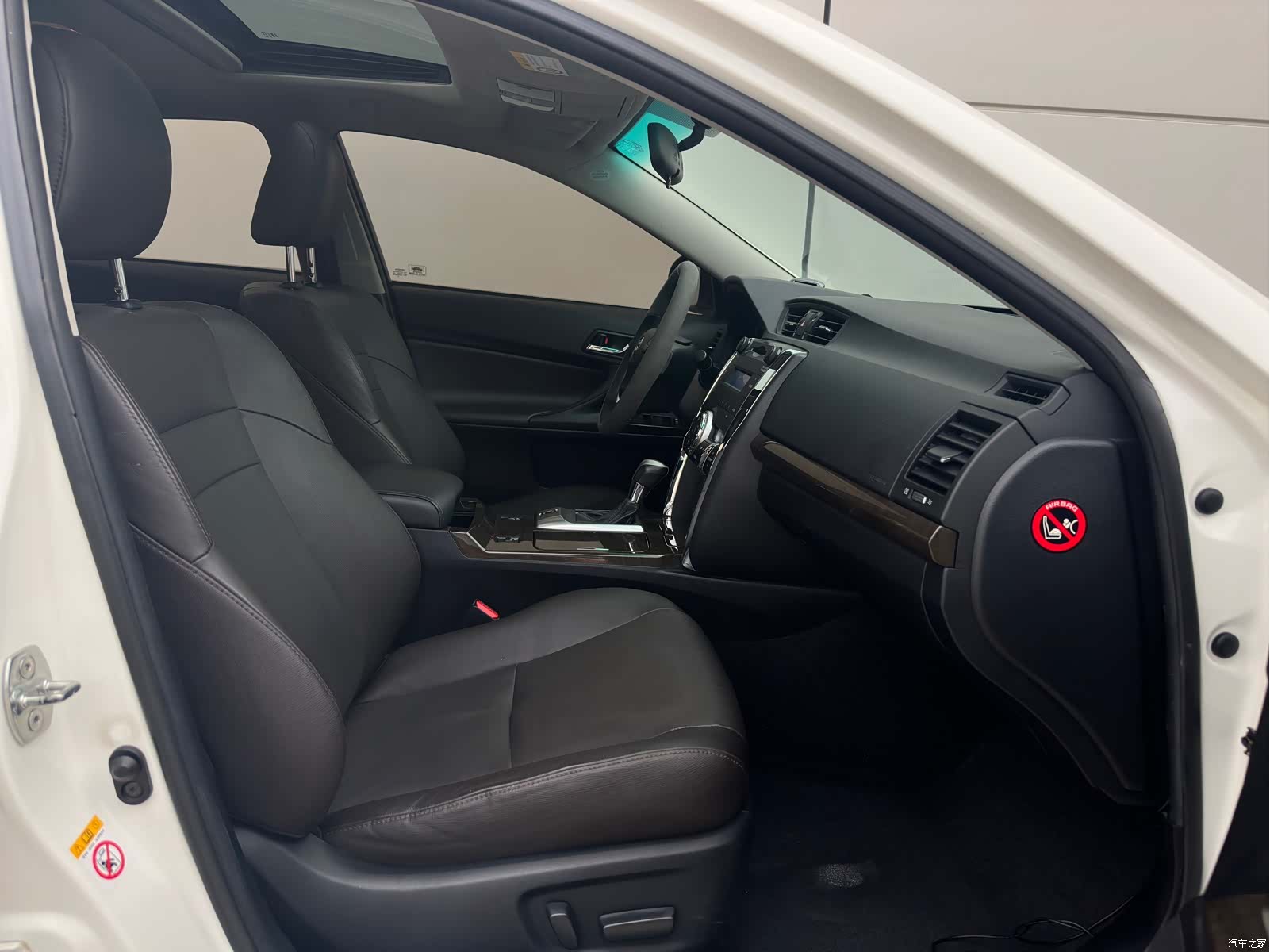 Toyota 2.5V, 2017 8