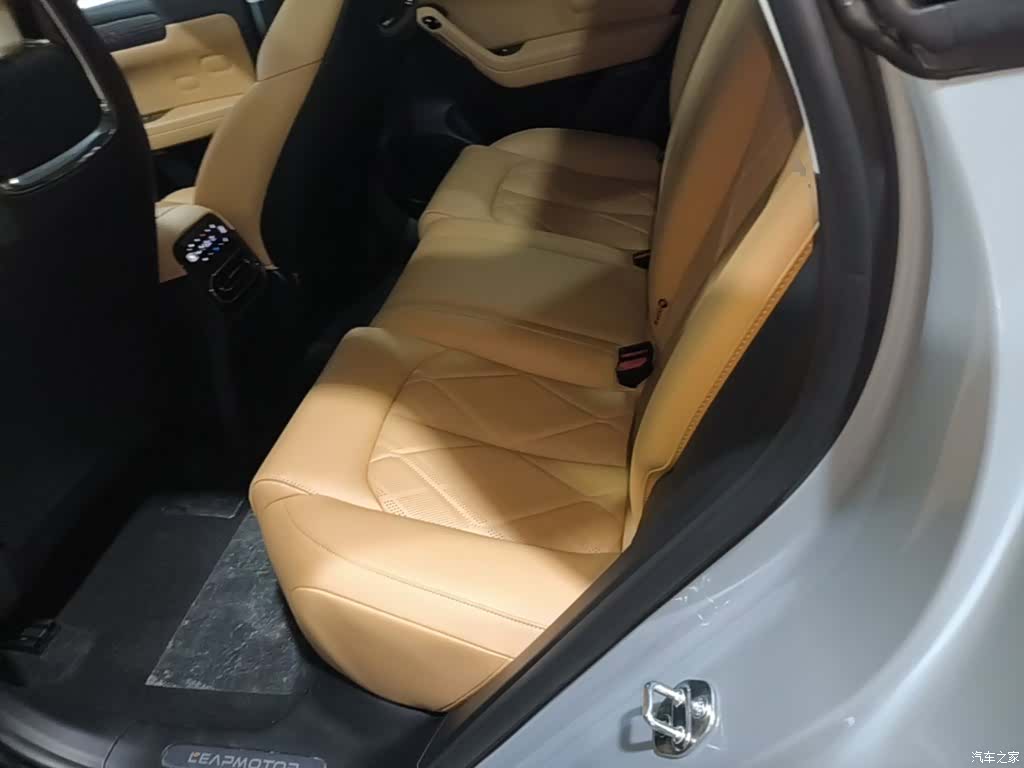 Leapmotor C11, 2025 17