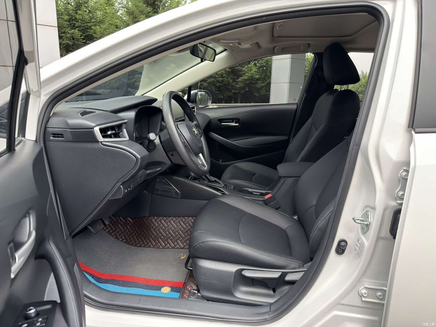Toyota Corolla, 2026 9