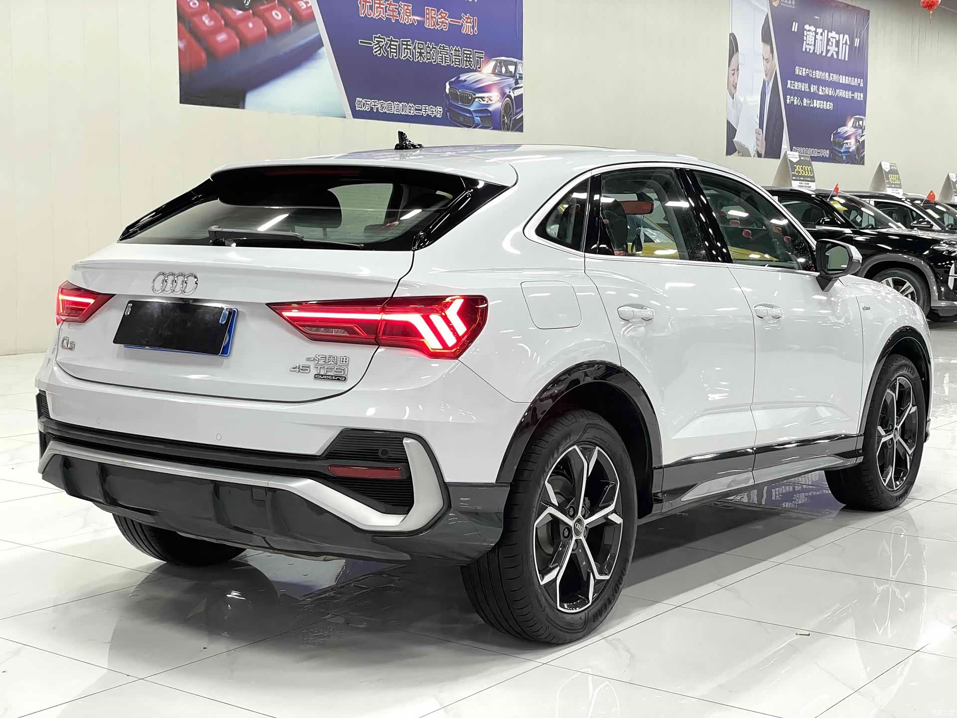 Audi Q3, 2021 4