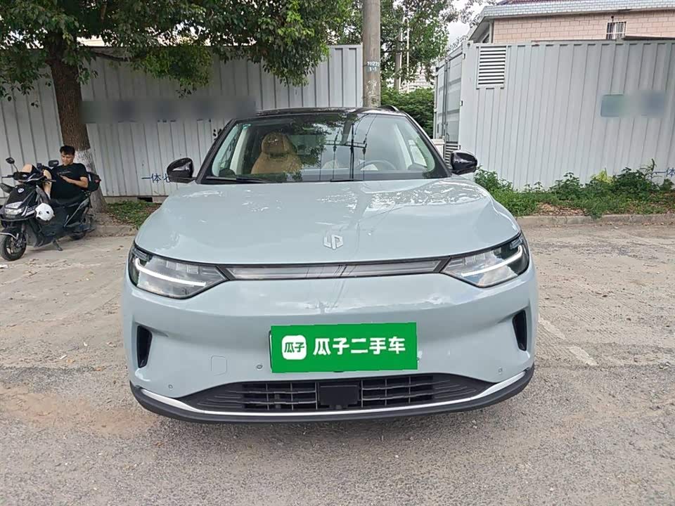 Leapmotor C11
