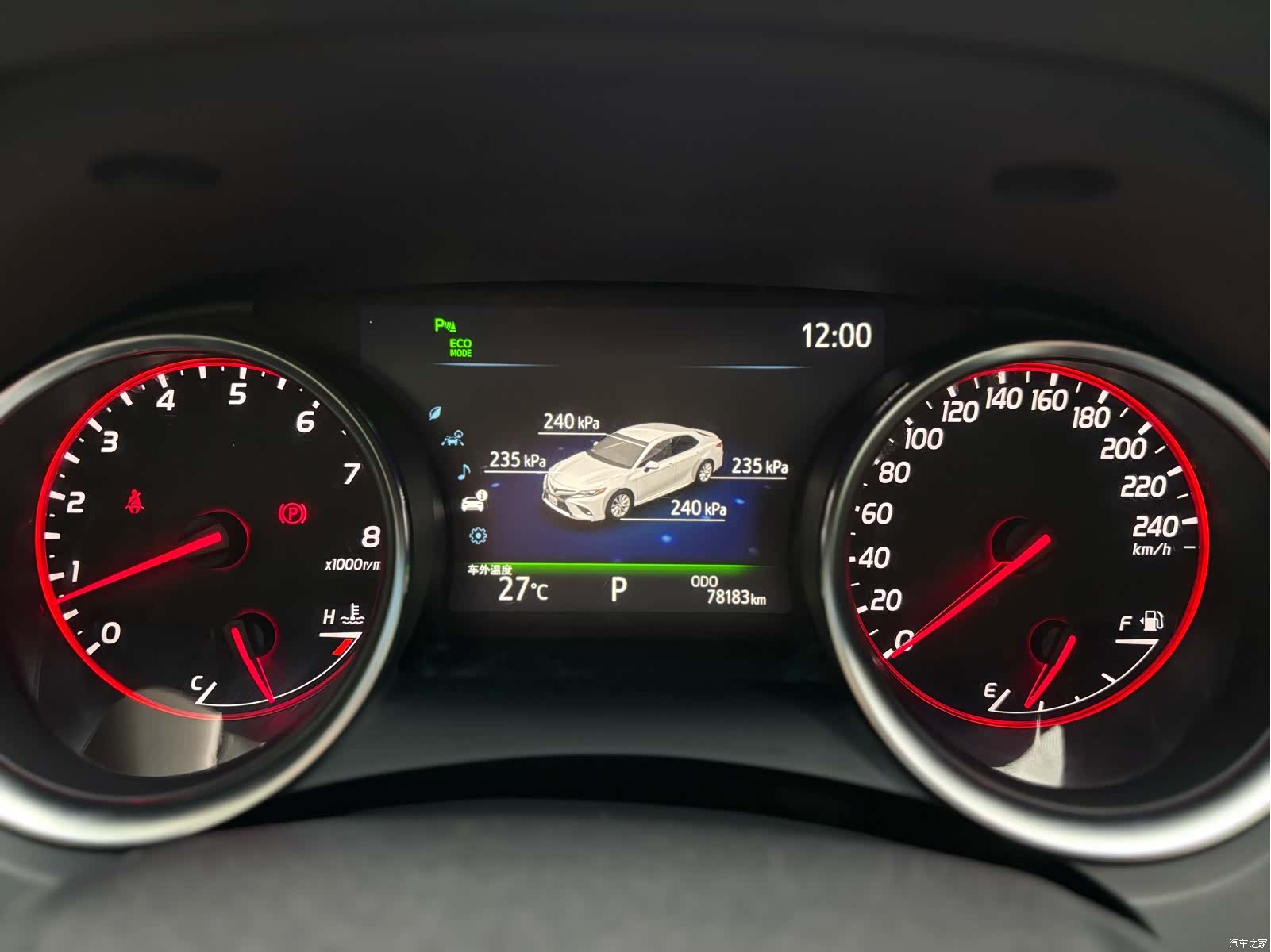 Toyota Camry, 2020 14