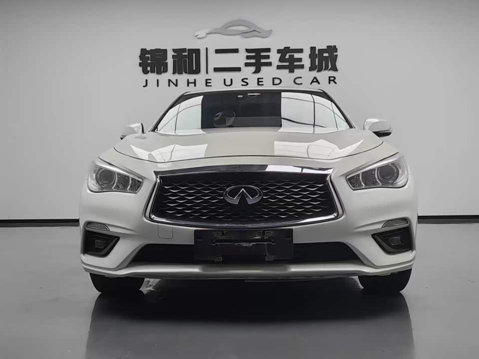 Infiniti Q50L