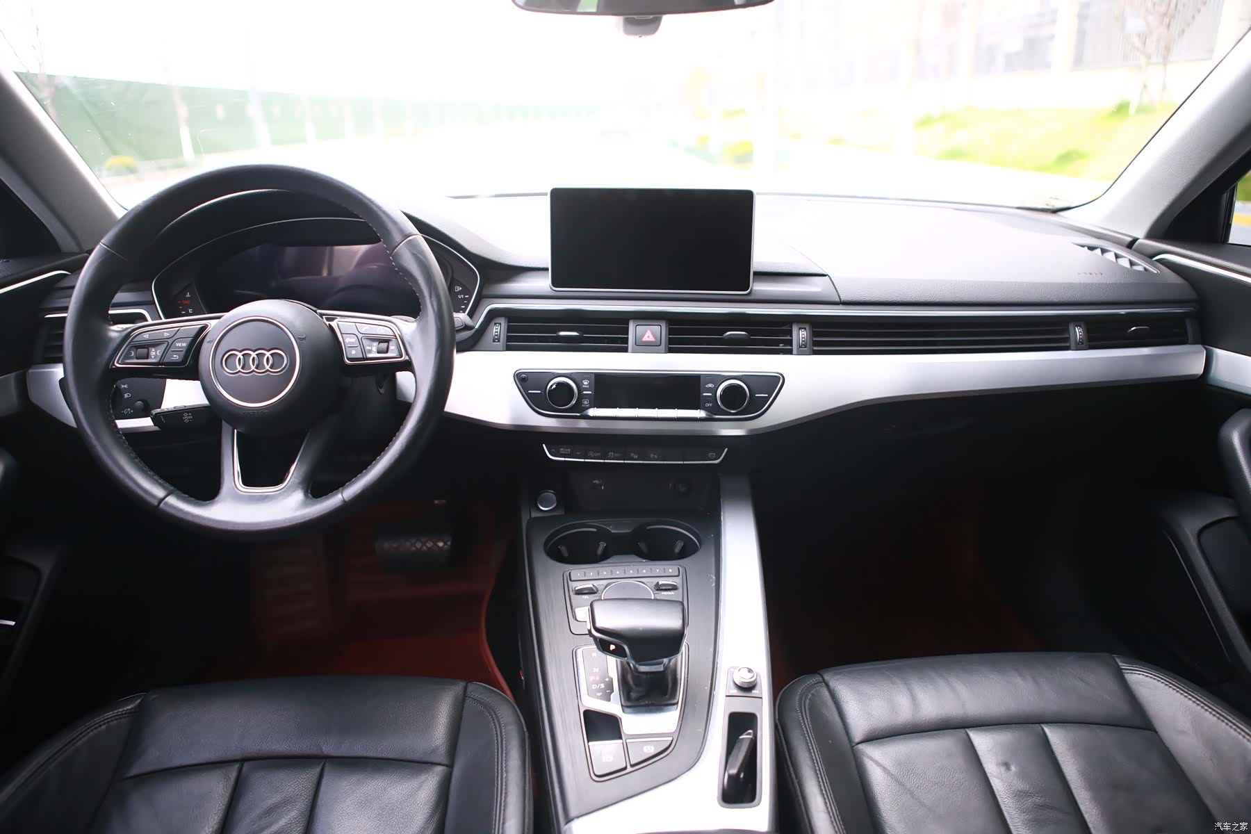 Audi A4L, 2019 9