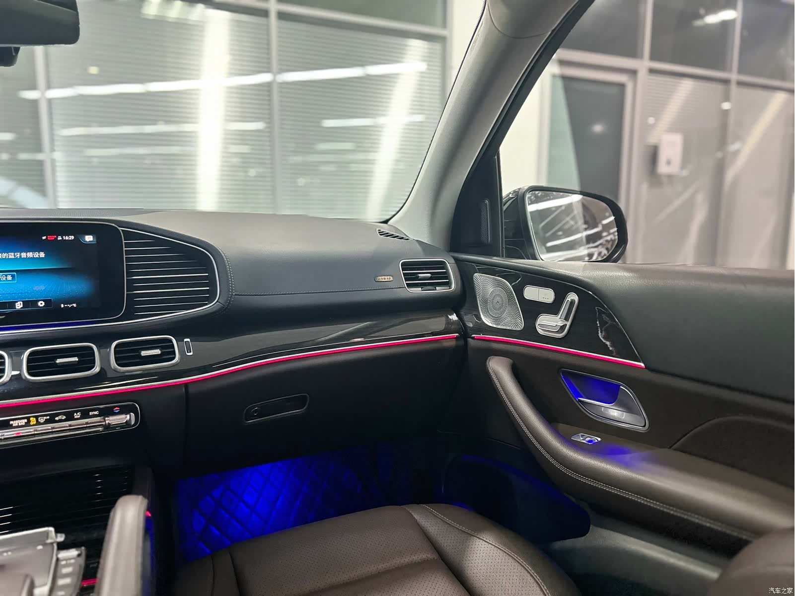 Mercedes-Benz GLE, 2022 18