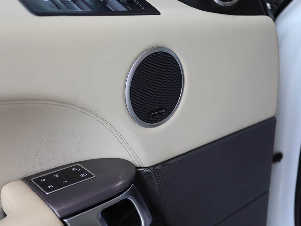 Land Rover Range Rover Sport Land Rover Range Rover Sport