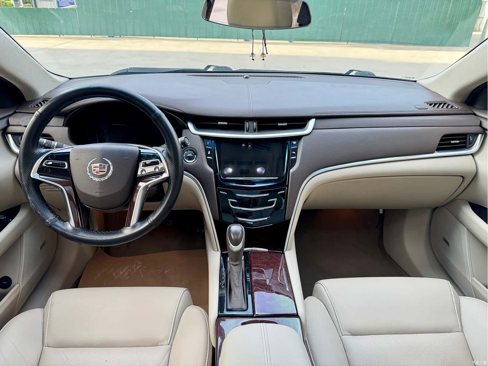 Cadillac XTS, 2015 8