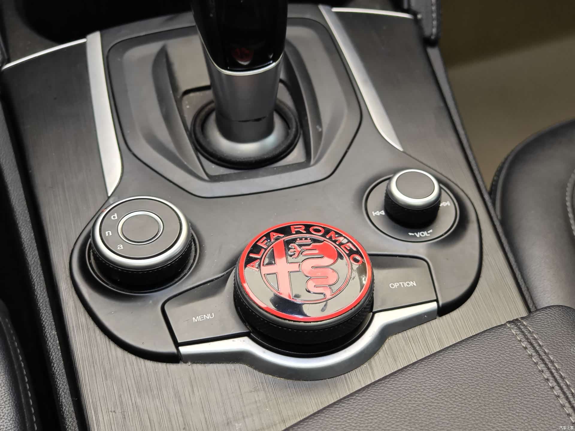 Alfa Romeo Stelvio, 2019 18