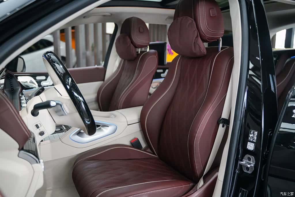 Maybach GLS, 2025 15