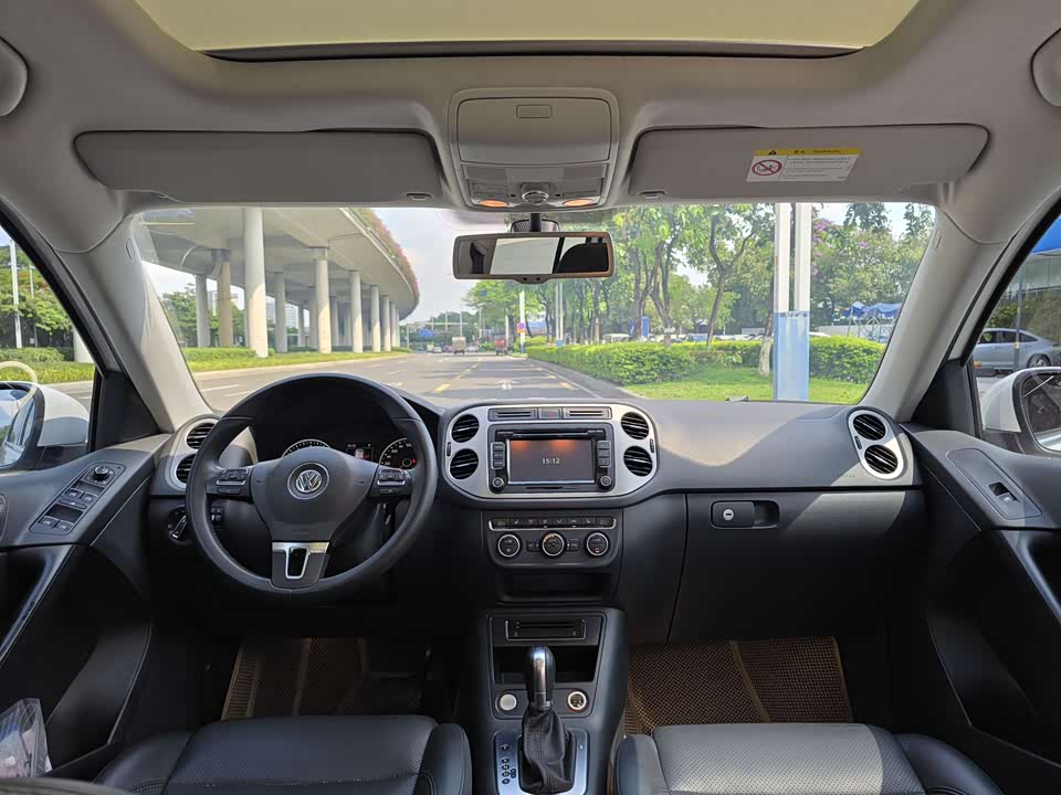Volkswagen Tiguan Volkswagen Tiguan