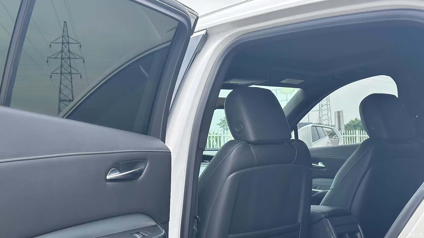 Cadillac XT4, 2018 7