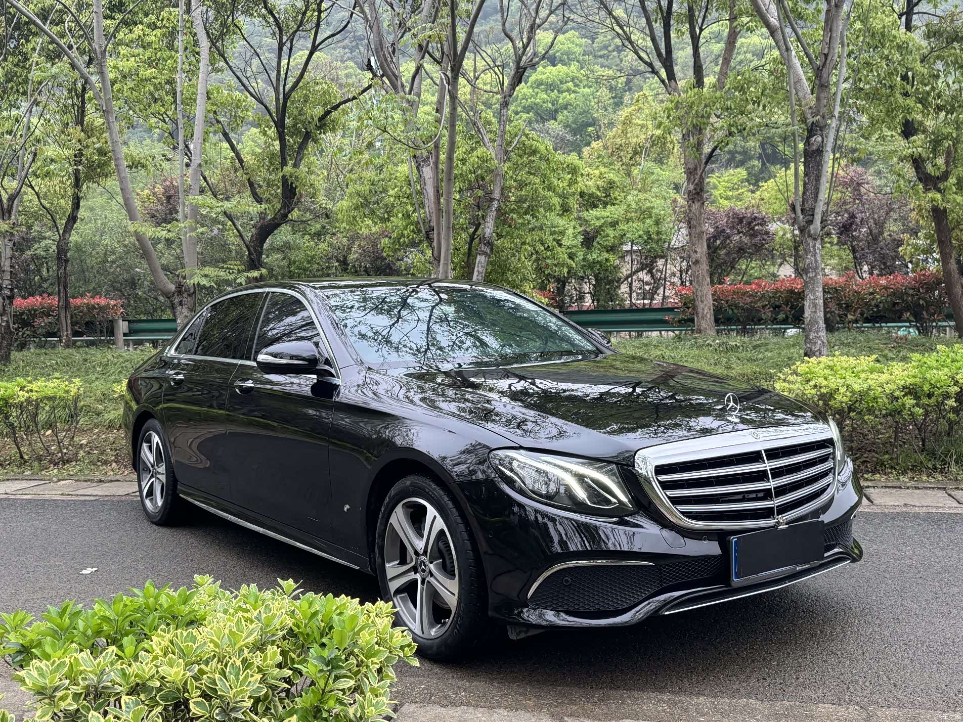 Mercedes-Benz E-Class, 2020 3