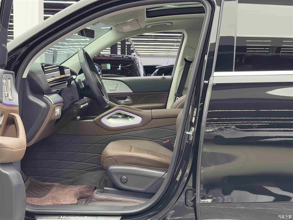 Mercedes-Benz GLS, 2024 6