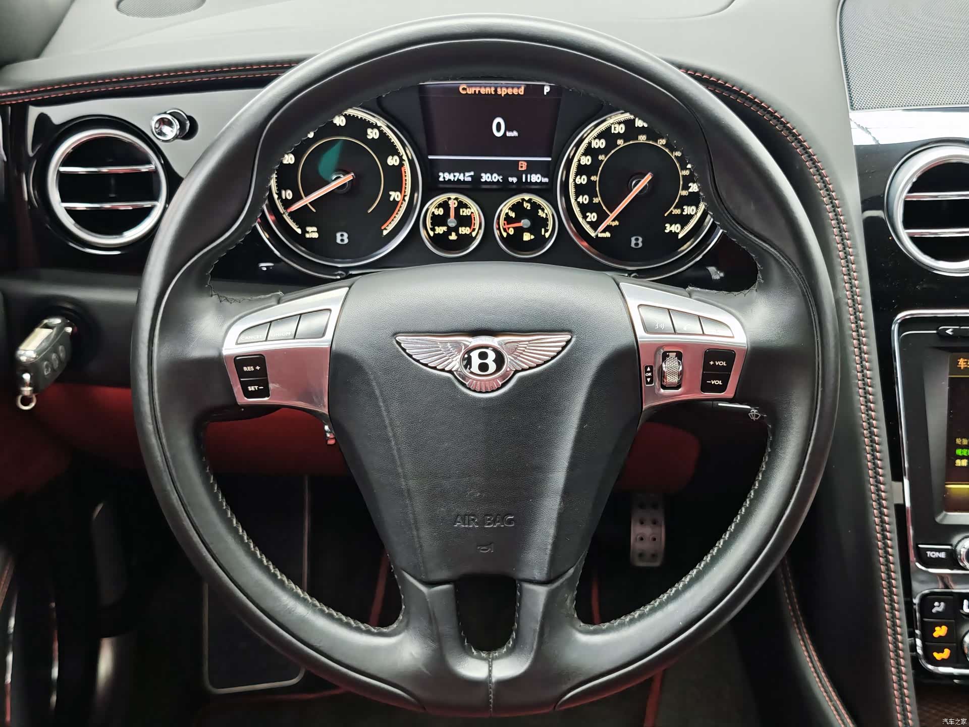 Bentley Flying Spur, 2018 12
