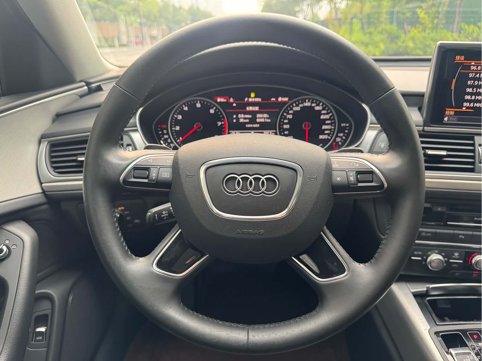 Audi A6L, 2019 12