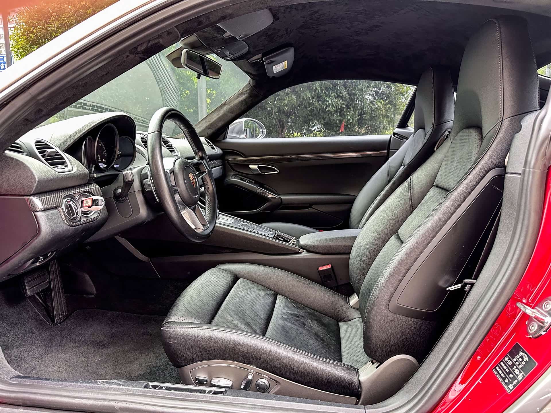 Porsche Cayman, 2017 12
