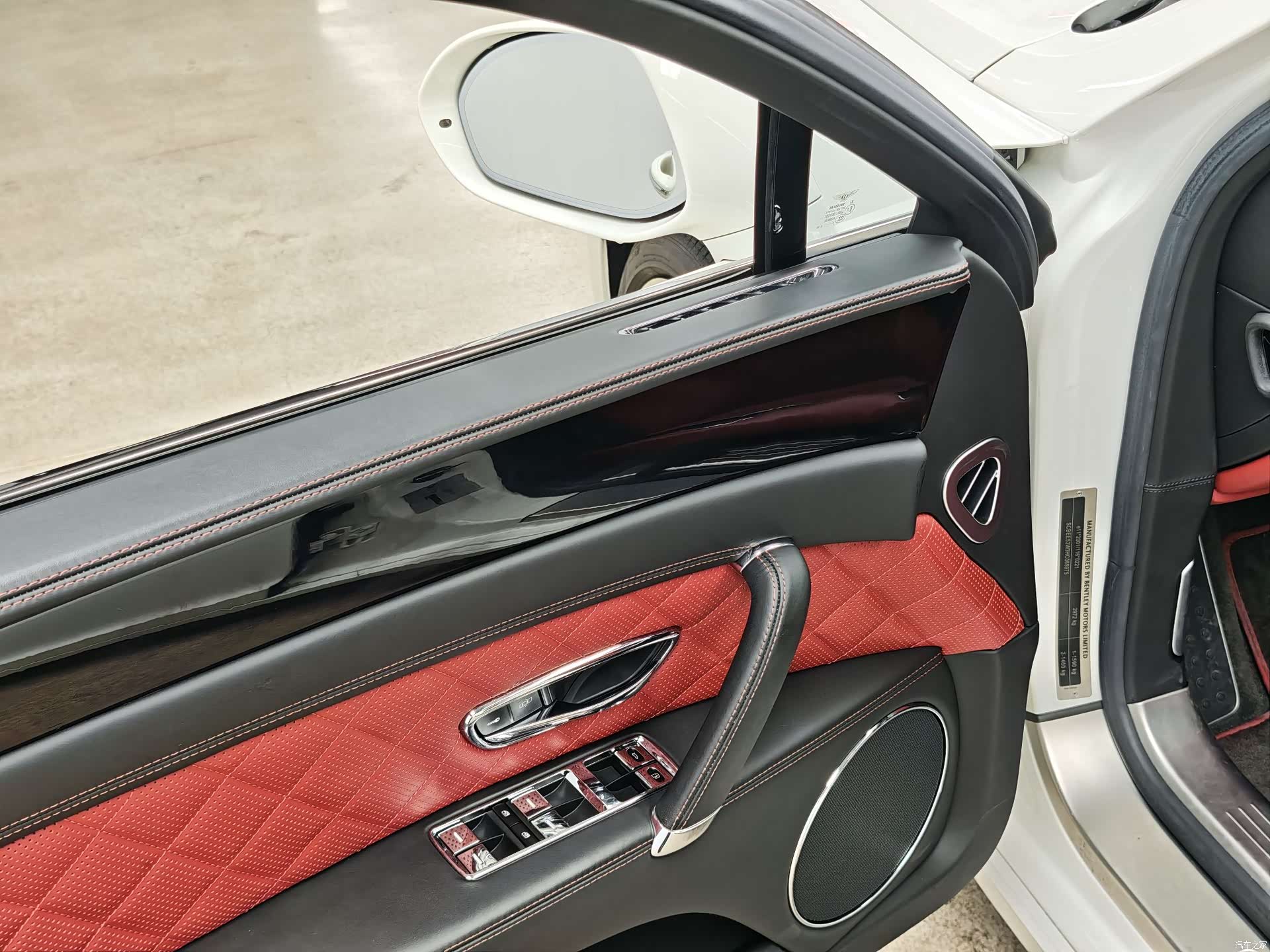 Bentley Flying Spur, 2018 11