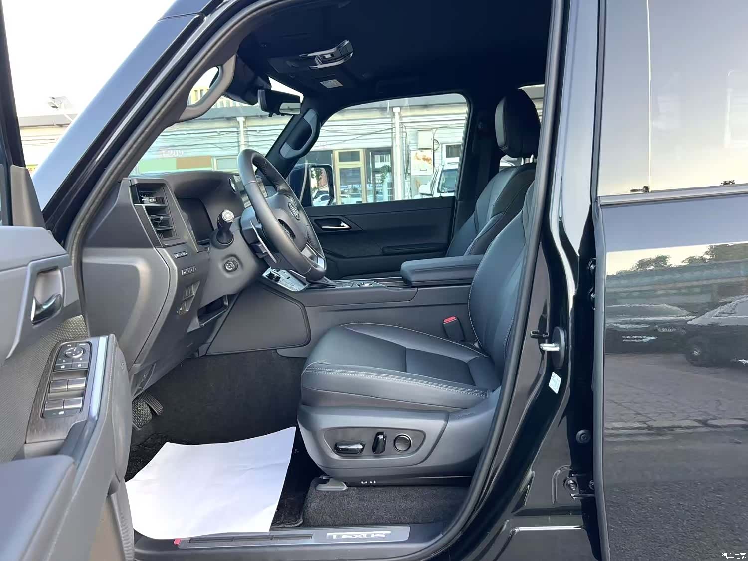 Lexus GX, 2026 4
