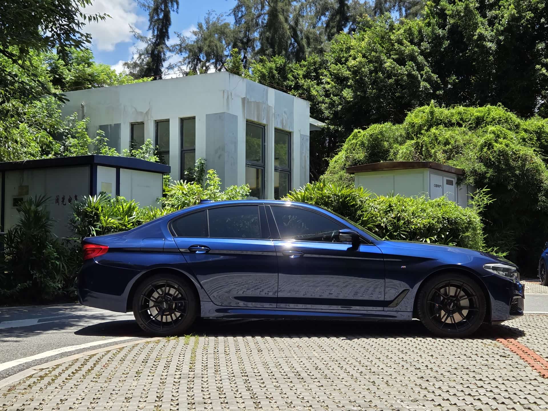 BMW 5 Series, 2020 4