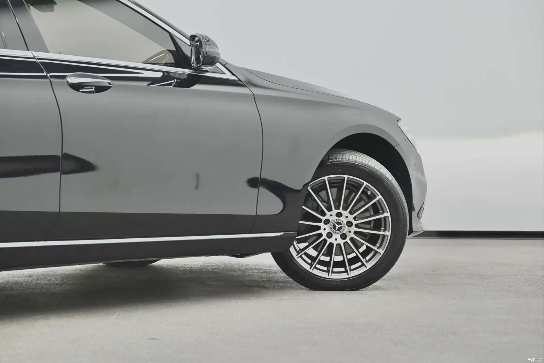Mercedes-Benz E-Class, 2023 10