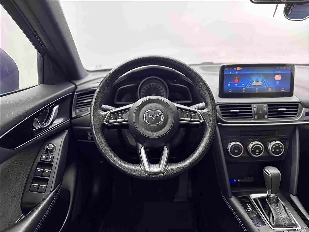 Mazda CX-4, 2021 9