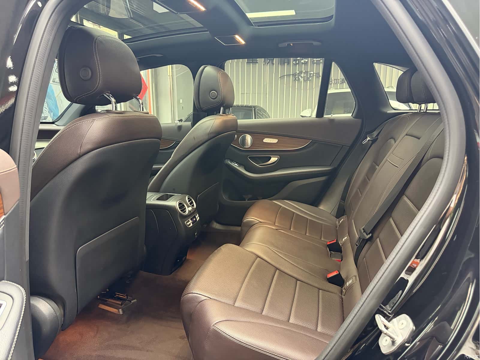 Mercedes-Benz GLC, 2020 14