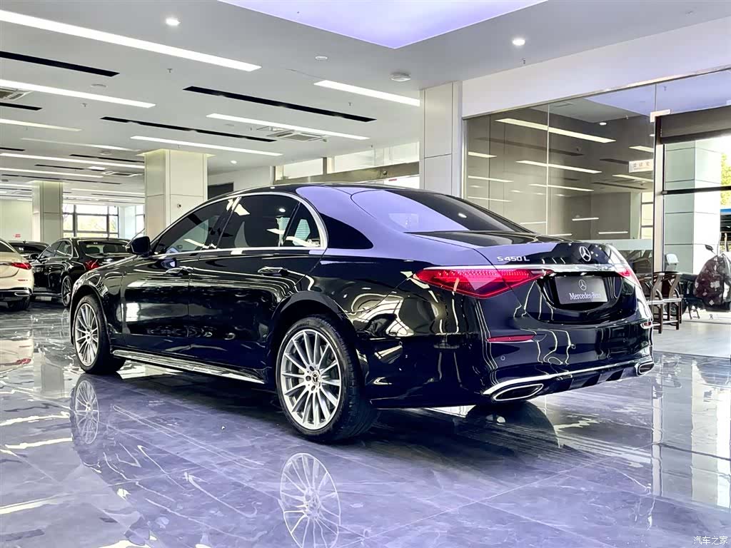 Mercedes-Benz S-Class, 2022 4