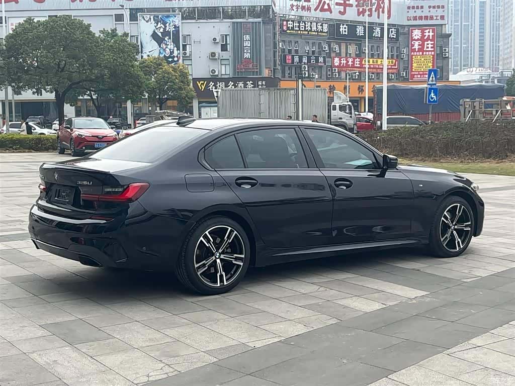 BMW 3 Series, 2022 все фото