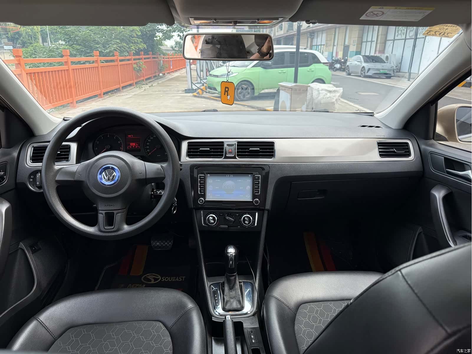 Volkswagen Santana, 2015 3