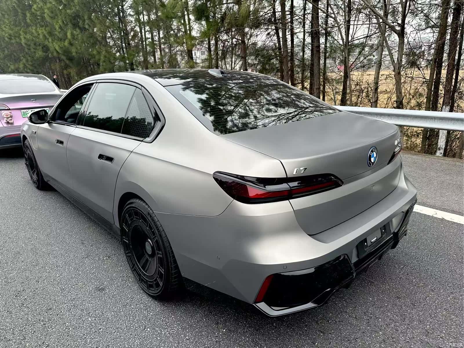 BMW i7, 2024 6