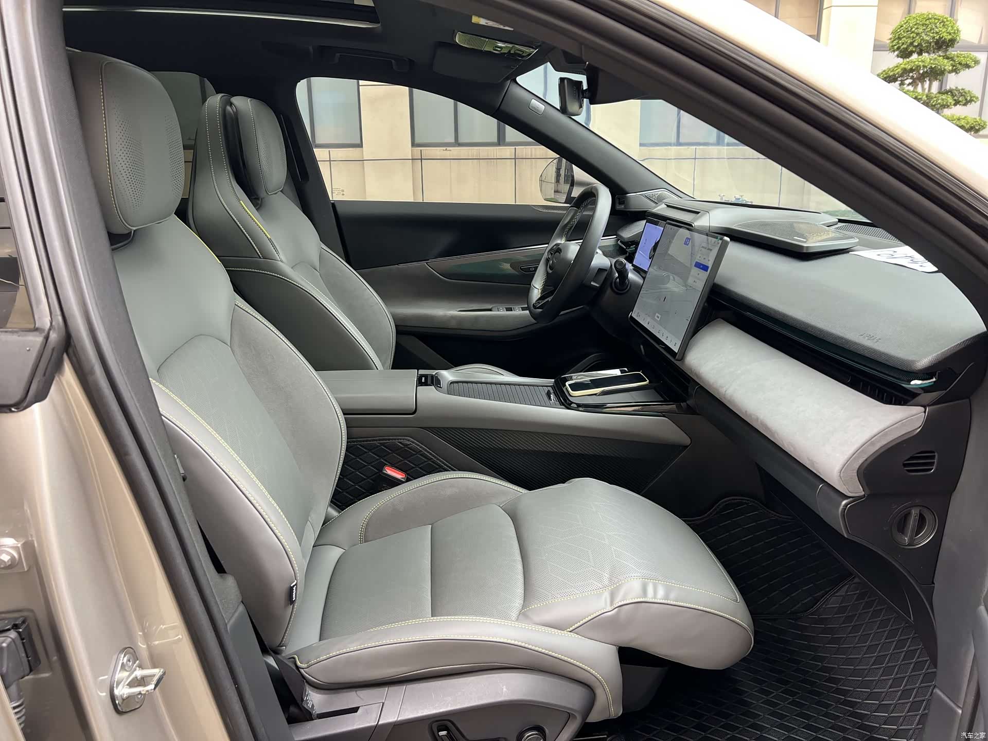 Lynk & Co 02, 2024 12