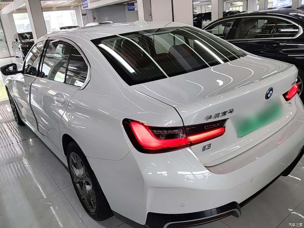 BMW i3, 2023 все фото