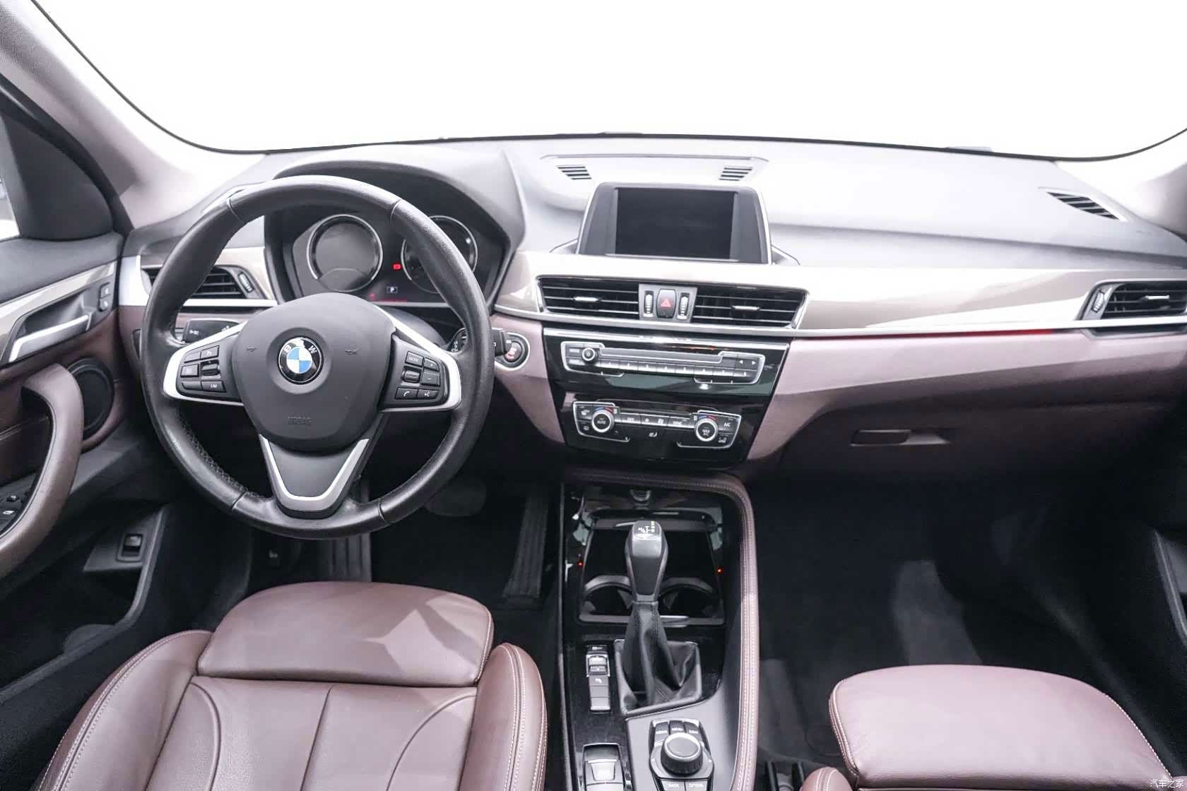 BMW X1, 2019 12