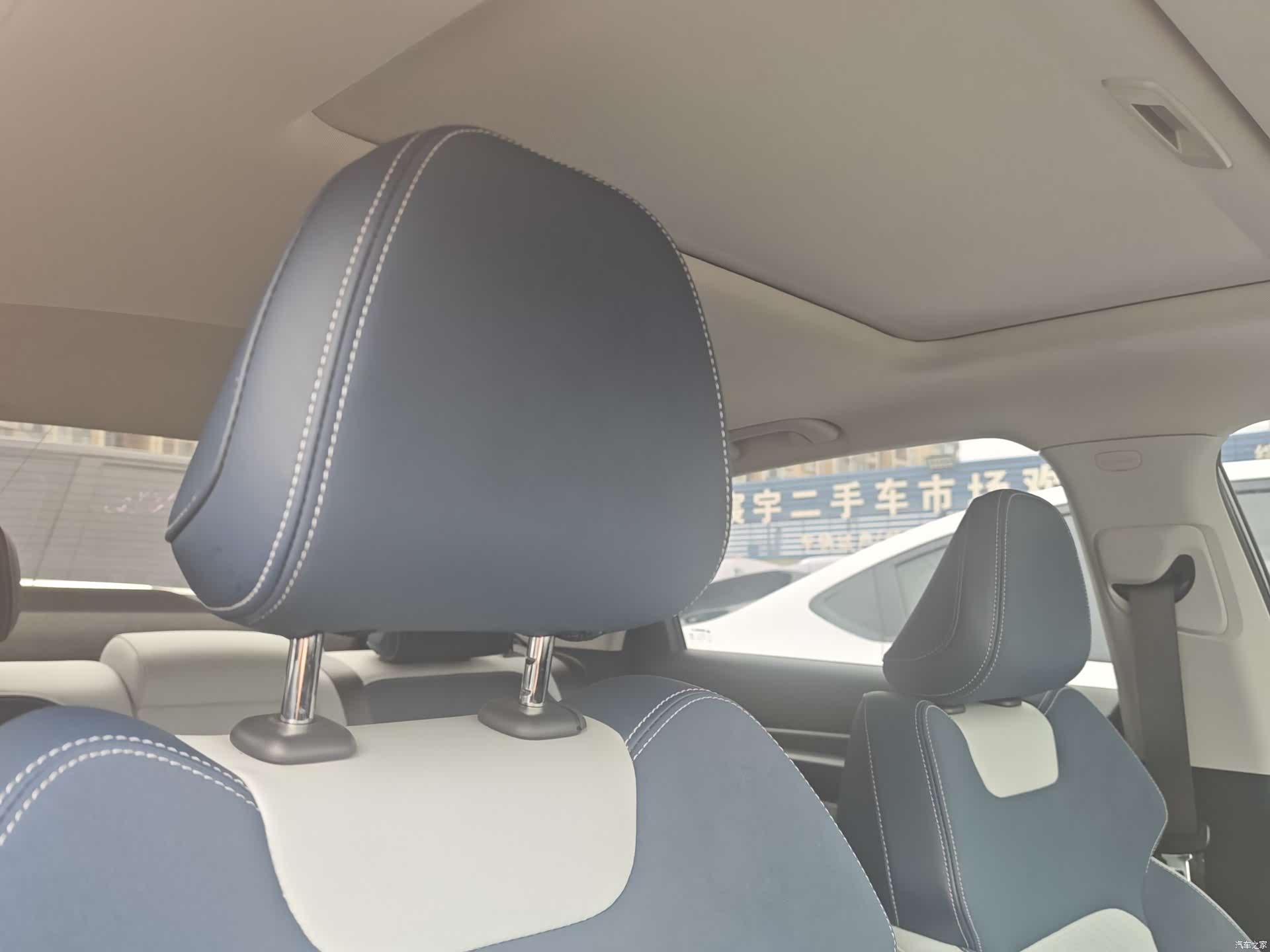 Geely Emgrand, 2022 15