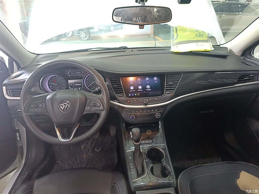 Buick Verano, 2020 10