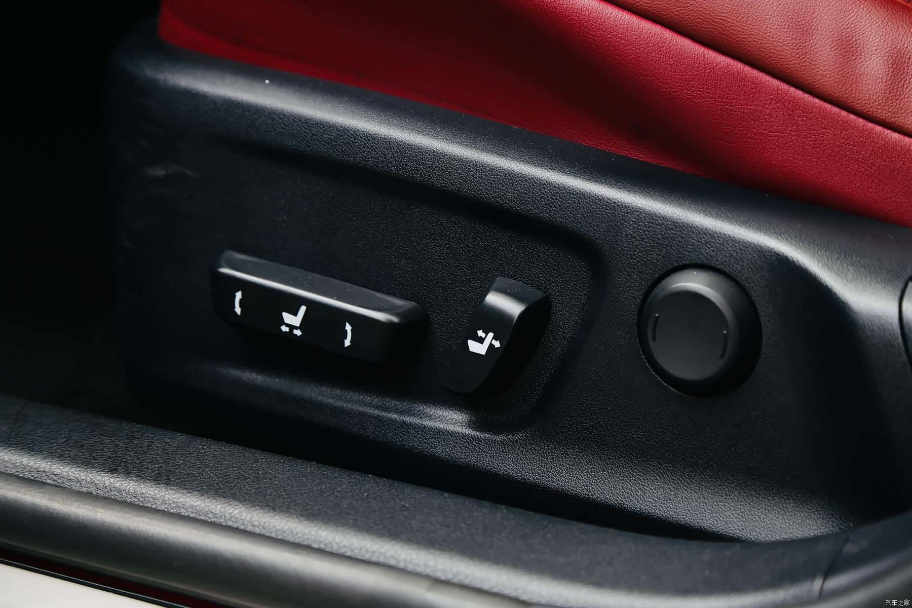 Lexus IS, 2017 16