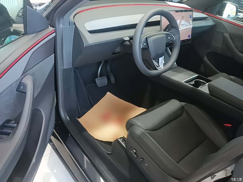 Tesla Model Y, 2026 16