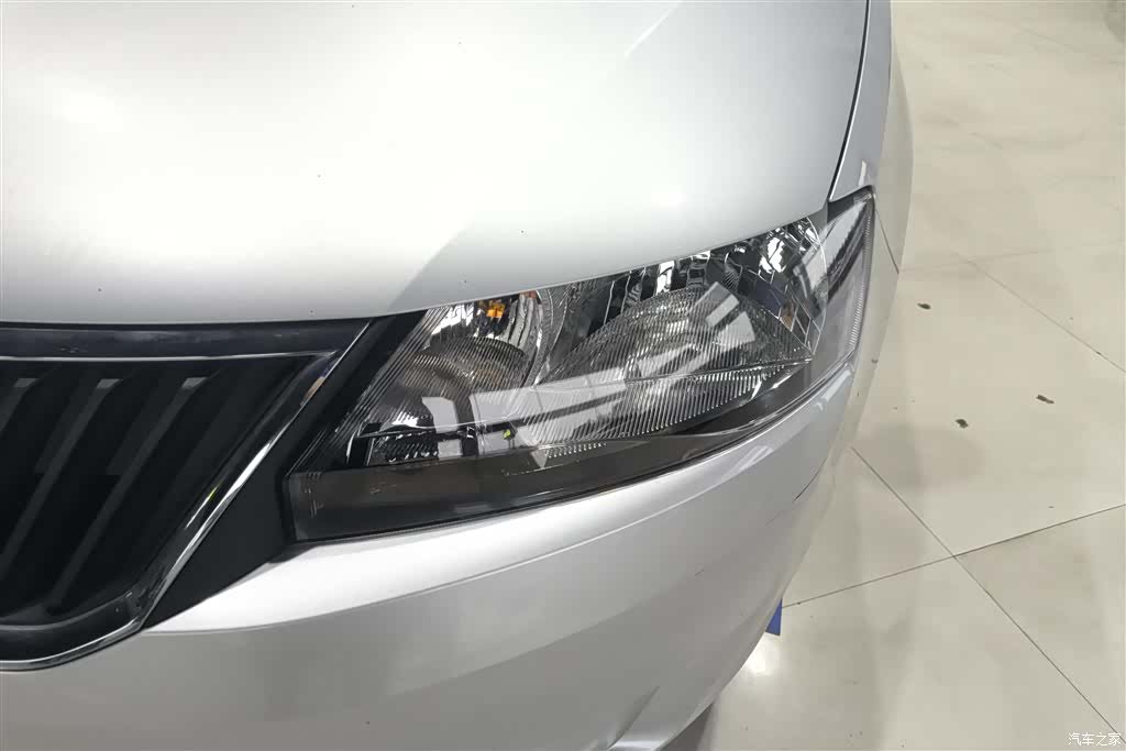 Skoda Rapid, 2014 все фото