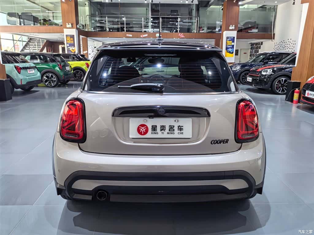 Mini Cooper, 2022 4