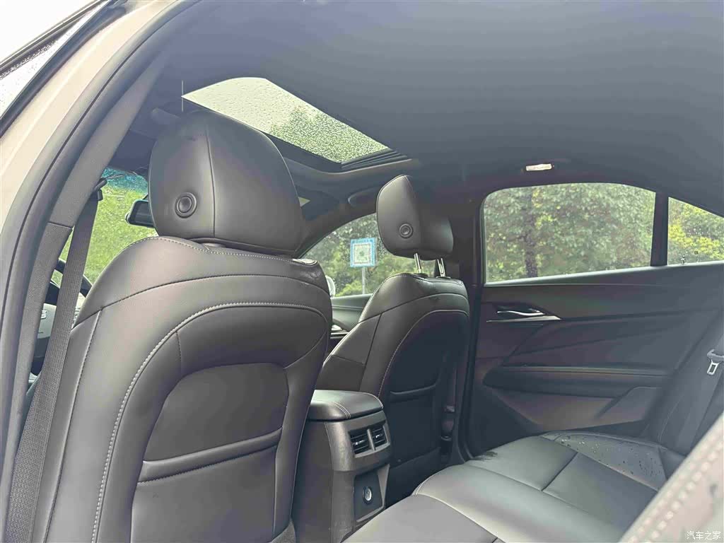 Cadillac CT4, 2021 27